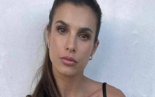 Elisabetta Canalis massacrata per il suo amore