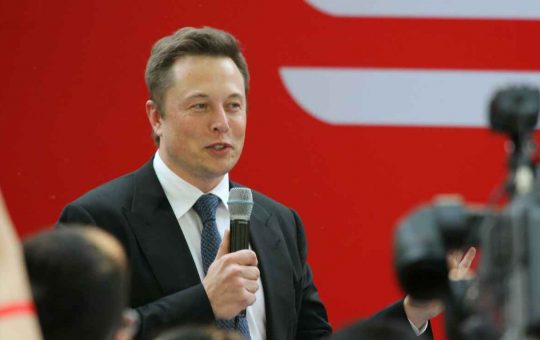 Elon Musk confessa di fare uso di Ketamina - Linadiretta24.it