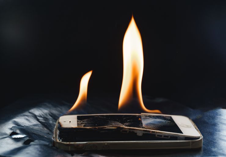 smartphone esplosione caldo