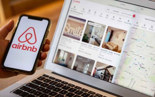 Airbnb, nuove regole (depositphotos) - lineadiretta24.it