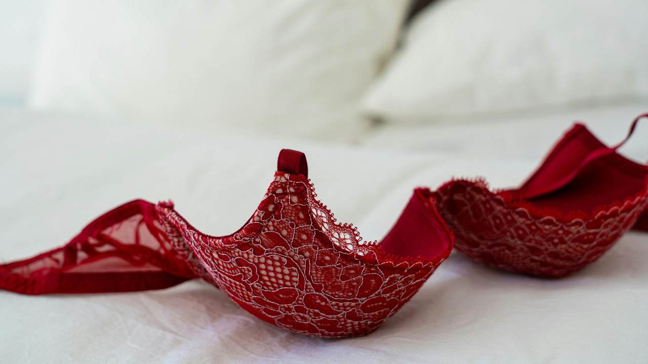 Lingerie sexy (pexels.com) - lineadiretta24.it