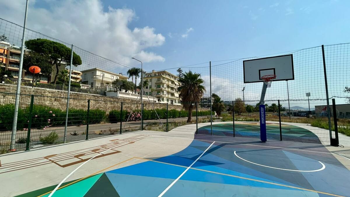 Area sportiva Pian di Poma si rinnova con nuovo campo da basket illuminato