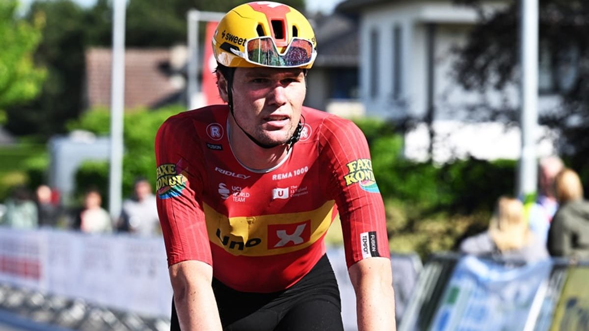 Ciclismo, Tour: Waerenskjold vince in volata la frazione più veloce della storia