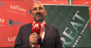 Flavio Finozzi al Giffoni Film Festival durante l’intervento su sport e studio