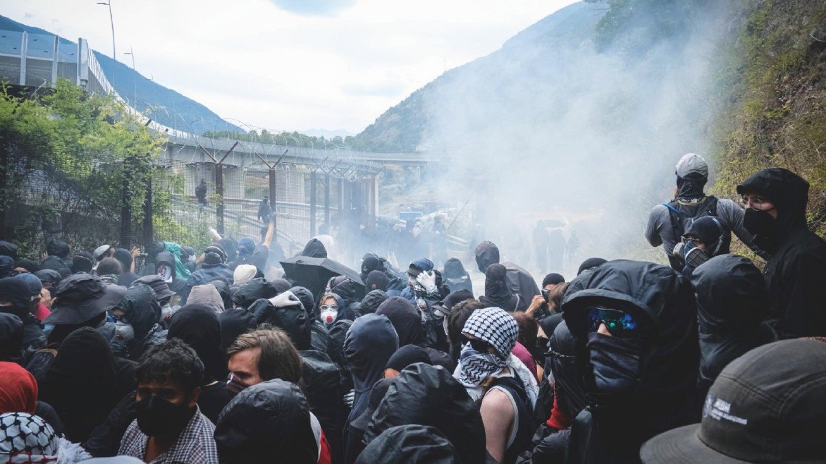 La lezione di Manganelli: il merito e l’autonomia nella gestione della sicurezza