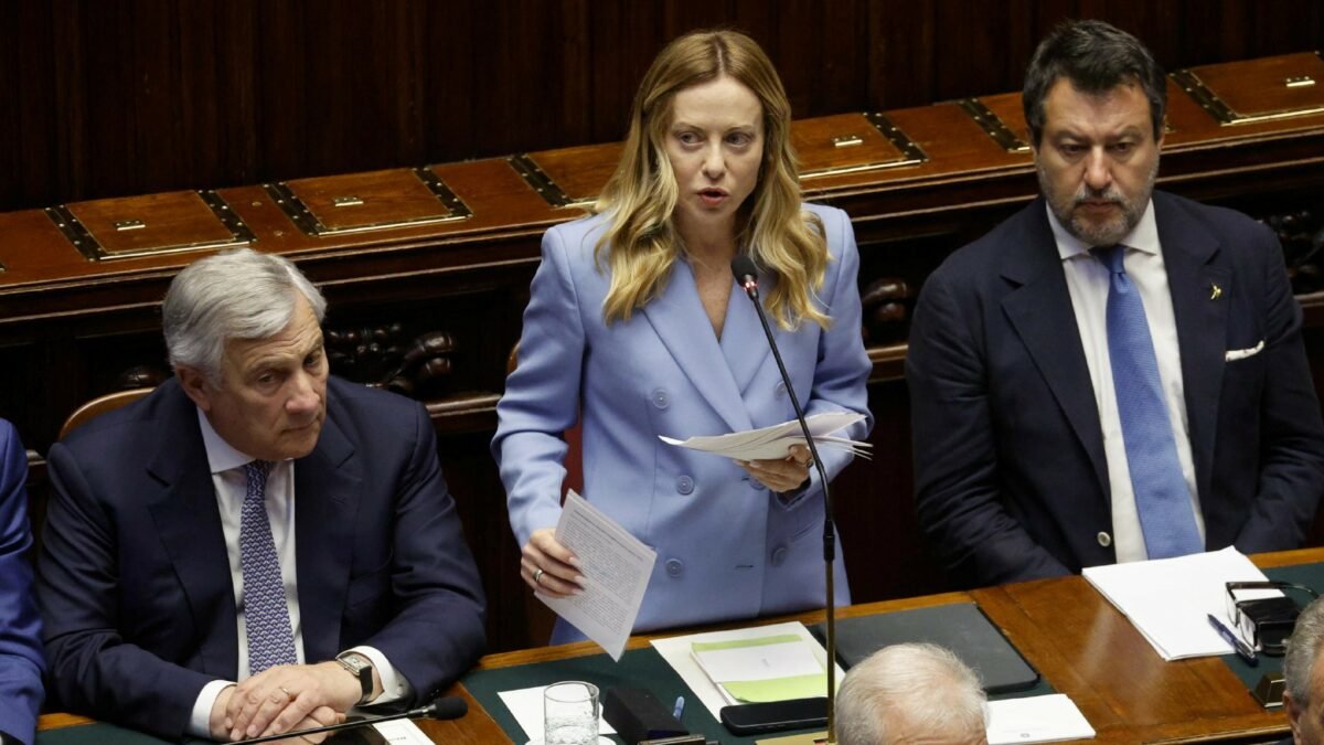 Cento milioni per i Campi Flegrei e nuove assunzioni in scuola: il governo Meloni annuncia misure di sostegno