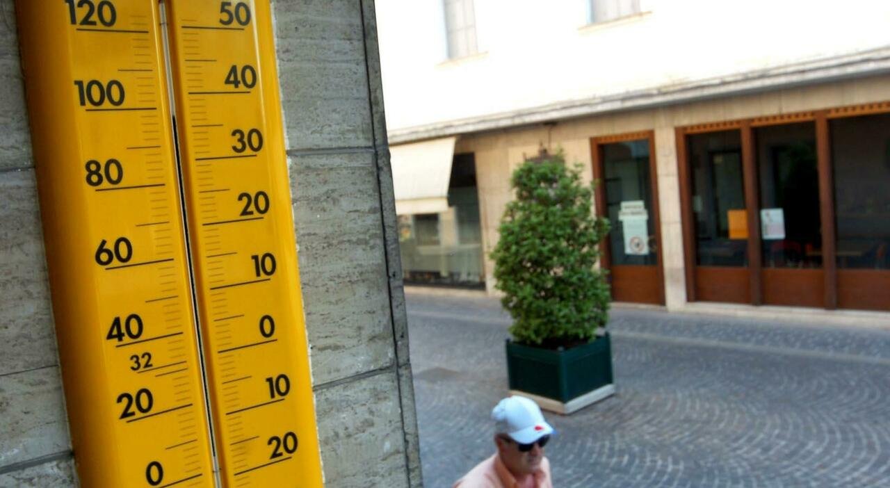Caldo estremo danneggia reti elettriche: blackout e problemi con la tv nella Marca