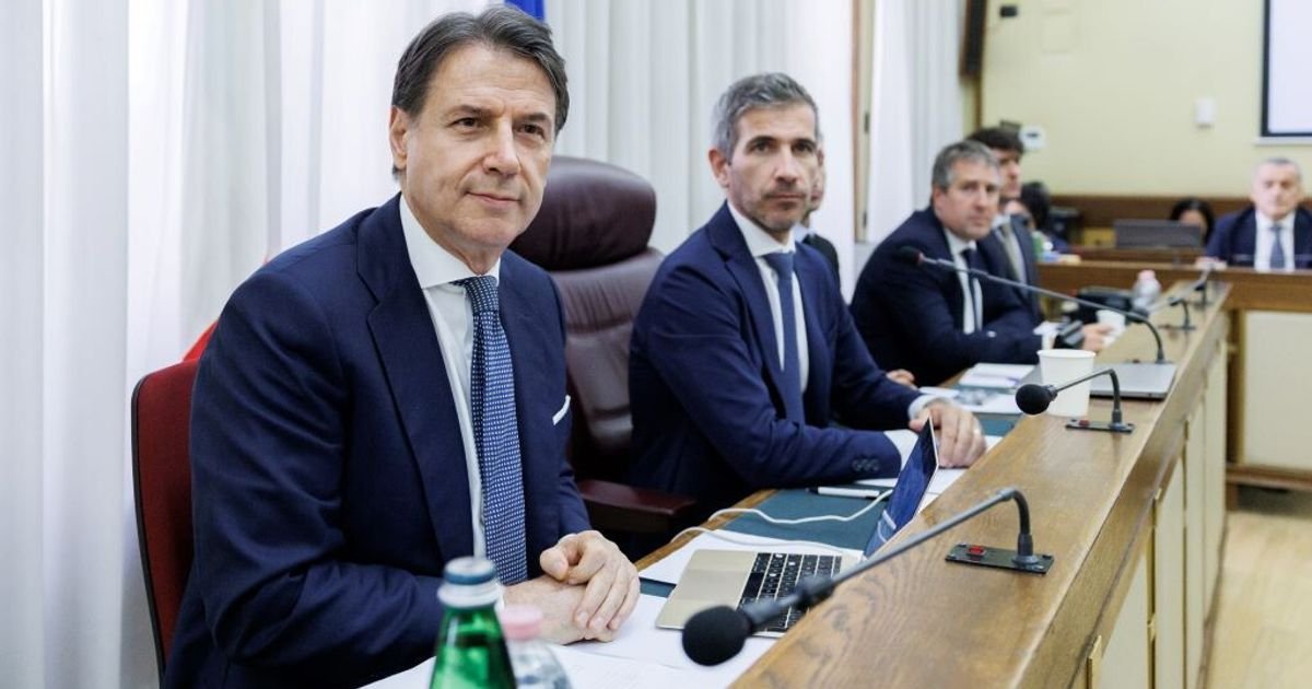 Giuseppe Conte difende la gestione della pandemia: “Stato di emergenza fu necessario”