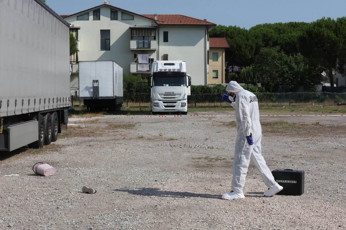 Uomo ucciso a Cervia per uno sguardo di troppo, fermati quattro giovani