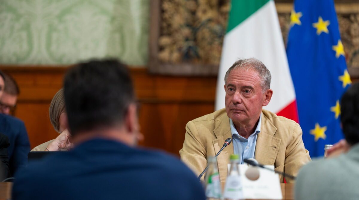 Il carbonio come strumento per il Piano Mattei: l’Italia potrebbe diventare ponte verde tra Europa e Africa