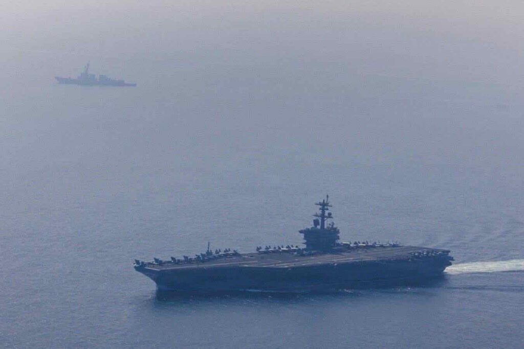Marinai USA bloccati in portaerei da 208 giorni: condizioni critiche e rifornimenti in crisi