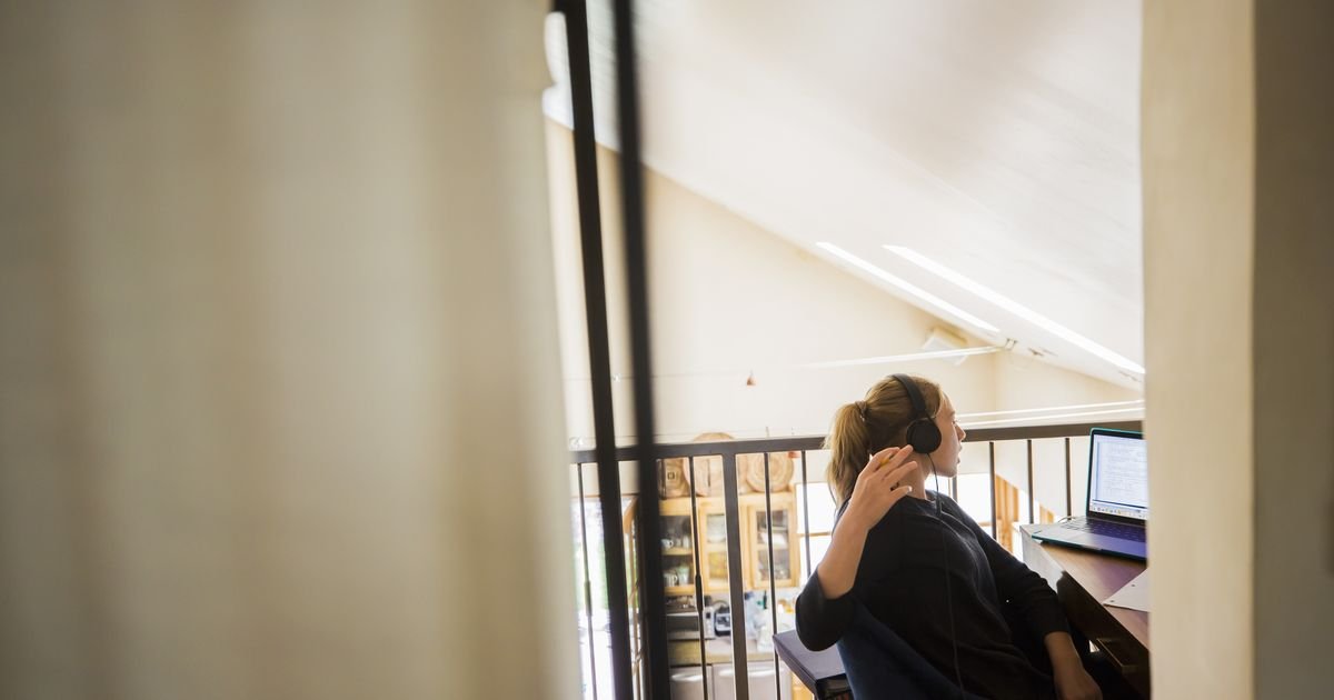 Prezzi delle singole in calo del 6,2% in Italia, ma la ricerca di una stanza resta difficile