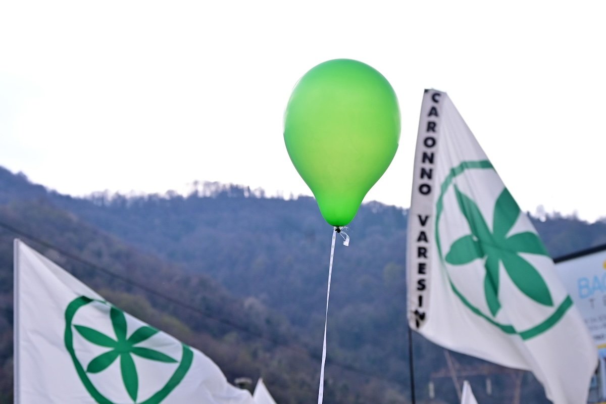 Tensioni interne alla Lega, Grimoldi: «A Pontida non ci sarà neanche chi mette giù le panche, se Salvini non cambia resta solo abbandonarlo»