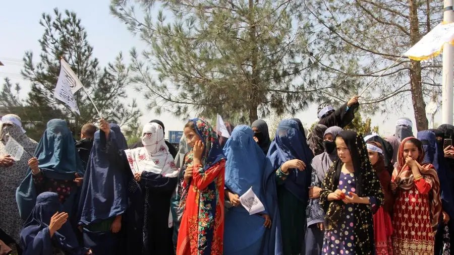 Muzhda, una ragazza afghana che torna a studiare a Roma dopo la fuga dai talebani
