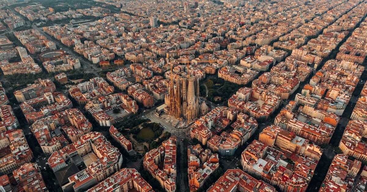21enne italiano in coma farmacologico a Barcellona dopo aggressione da branco
