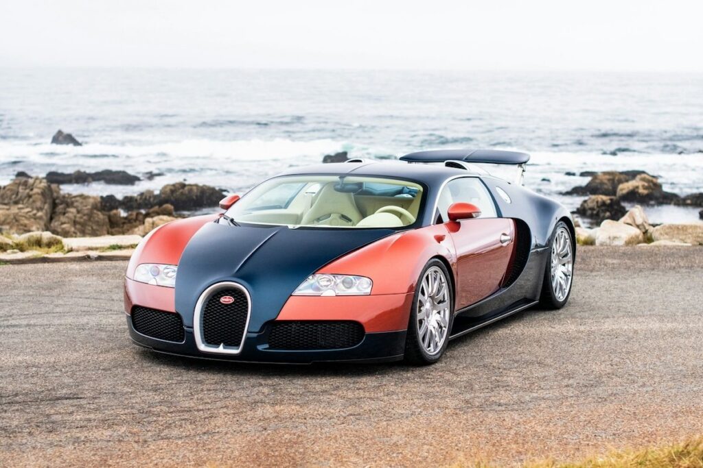 Bugatti celebra il ventennale della Veyron con un modello unico e un nuovo servizio di personalizzazione
