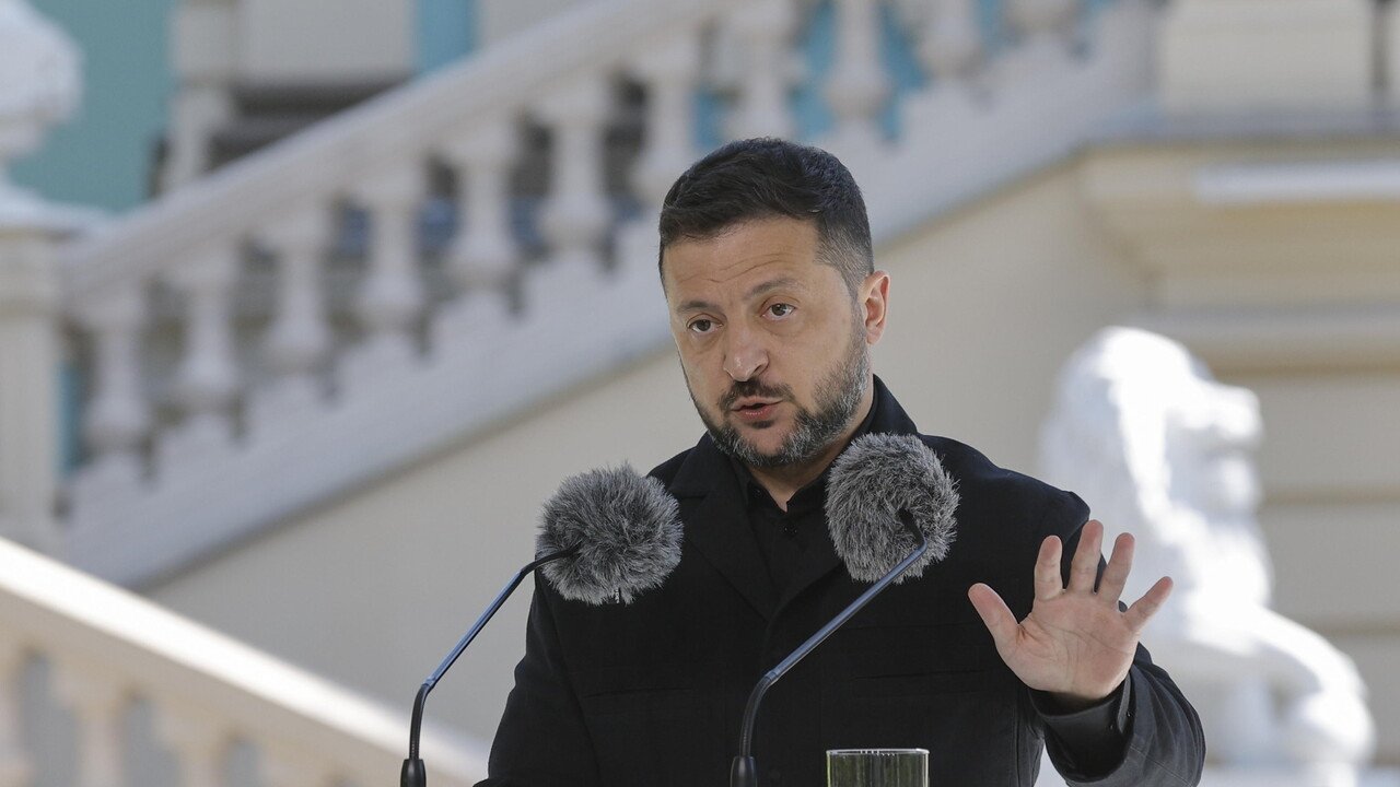 Putin respinge il piano di Zelensky, a Mosca arriva il capo della CIA
