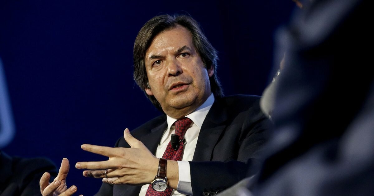 Intesa Sanpaolo contesta mosse difensive di Mps alla Consob