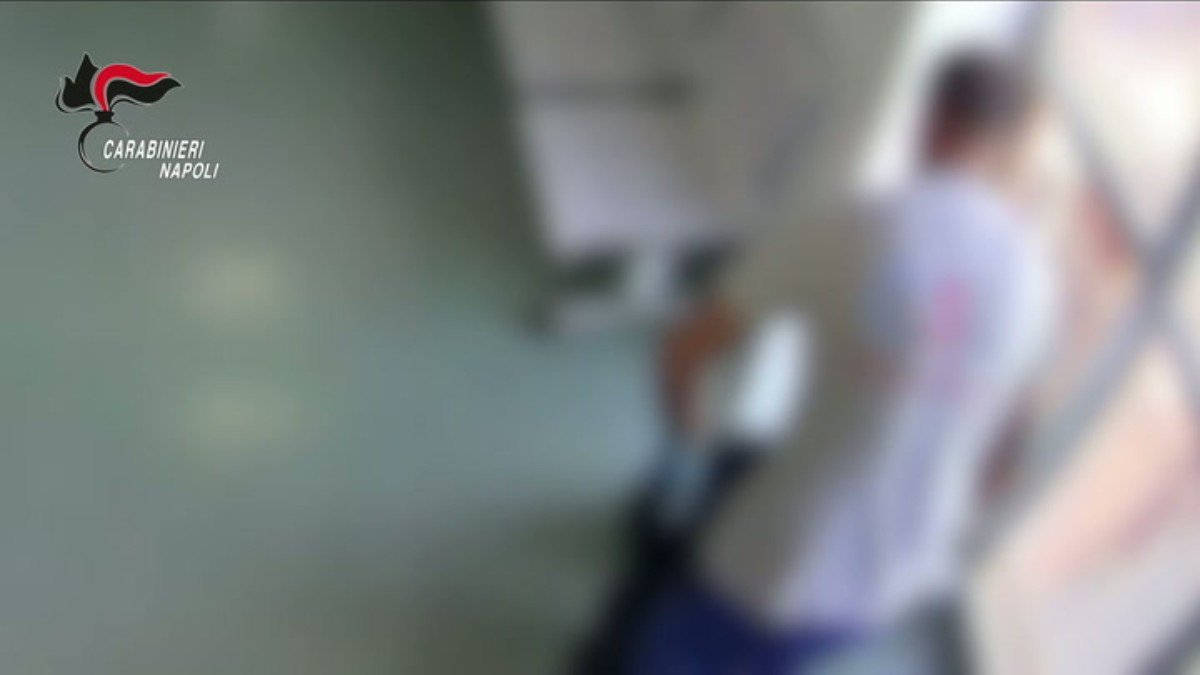 Furti in ospedale: condizionatore rubato al Pascale di Napoli recuperato grazie a telecamere