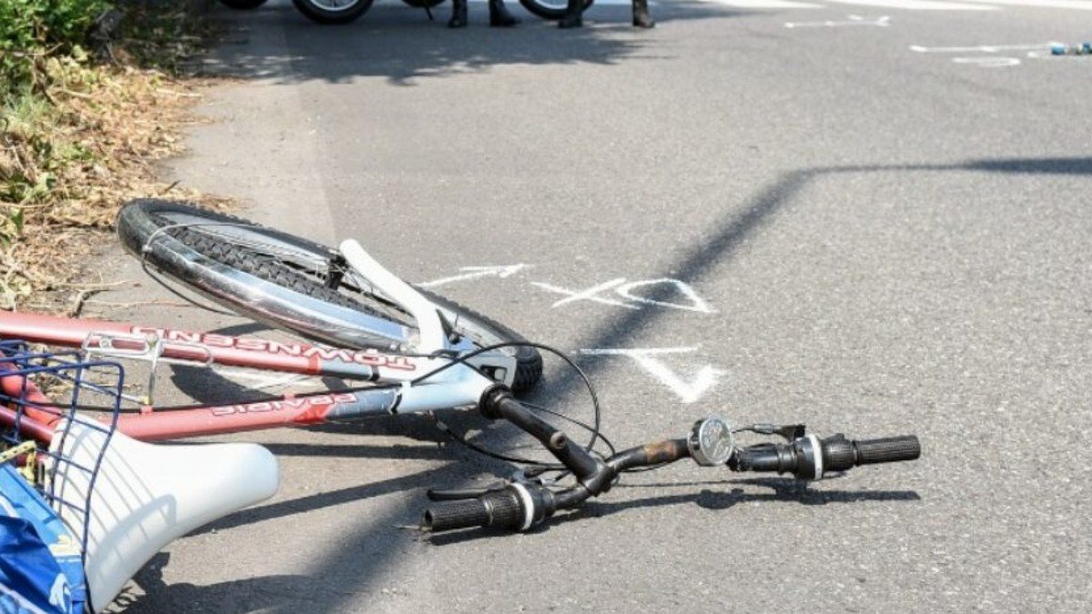 Investe e uccide un ciclista, fuga e arresto: 52enne positivo a cocaina e cannabinoidi