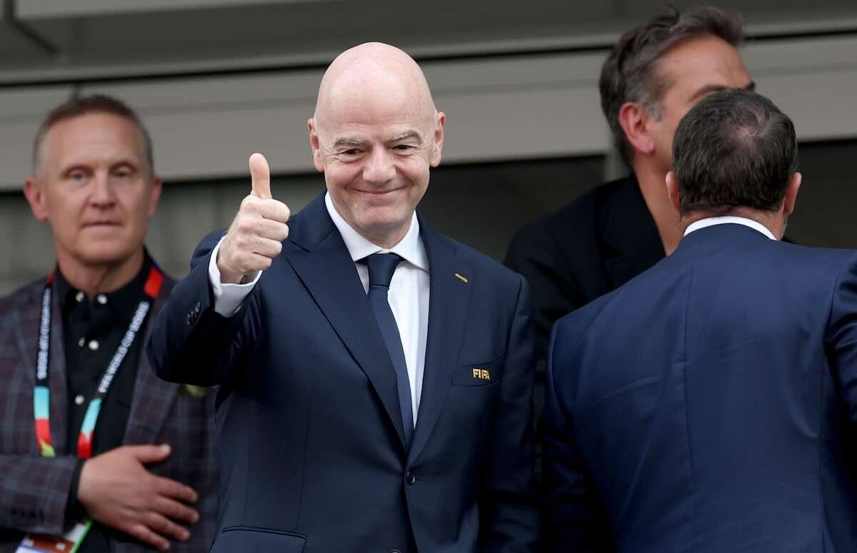 Le leggende del calcio si schierano a favore di Gianni Infantino
