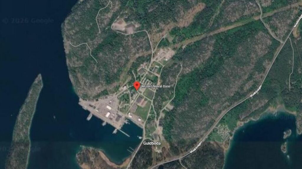 Svezia, vicinanza della residenza russa alla base navale preoccupa l’esercito e spinge a chiedere l’esproprio