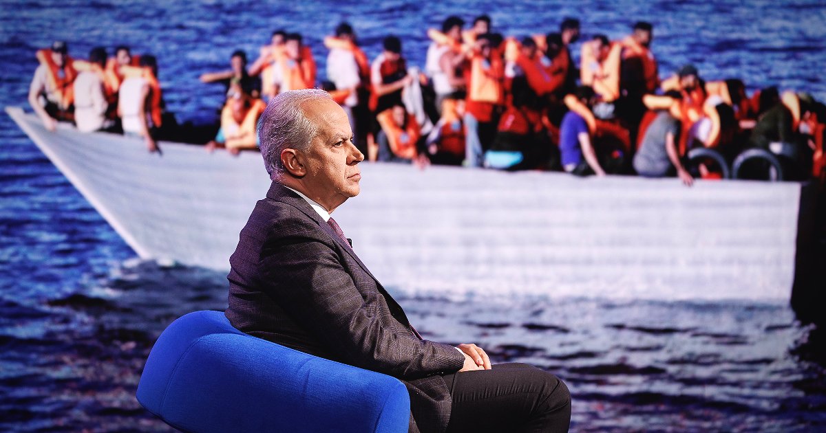 Sea-Watch denuncia responsabilità italiana per sanzioni e fermi: “Pronti a denunciare l’Italia”