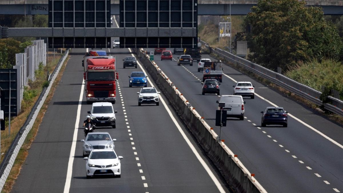 Bambino dimenticato in stazione di servizio, genitori lo scoprono dopo 140 km