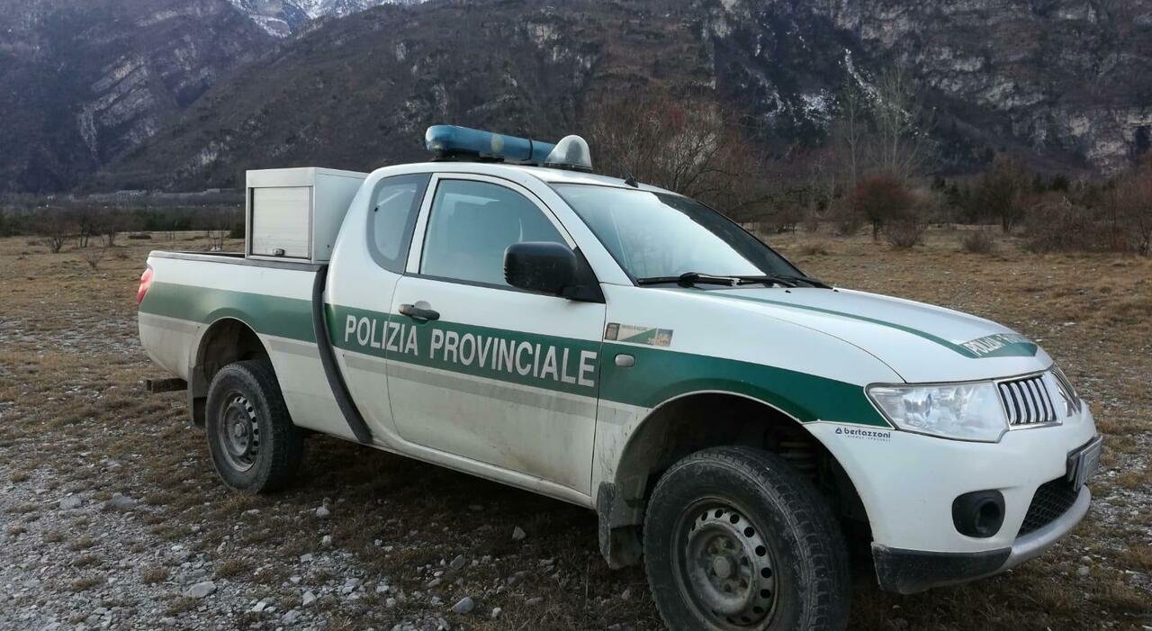 Agenti obiettori di coscienza esclusi dal lavoro: il caso arriva in Parlamento
