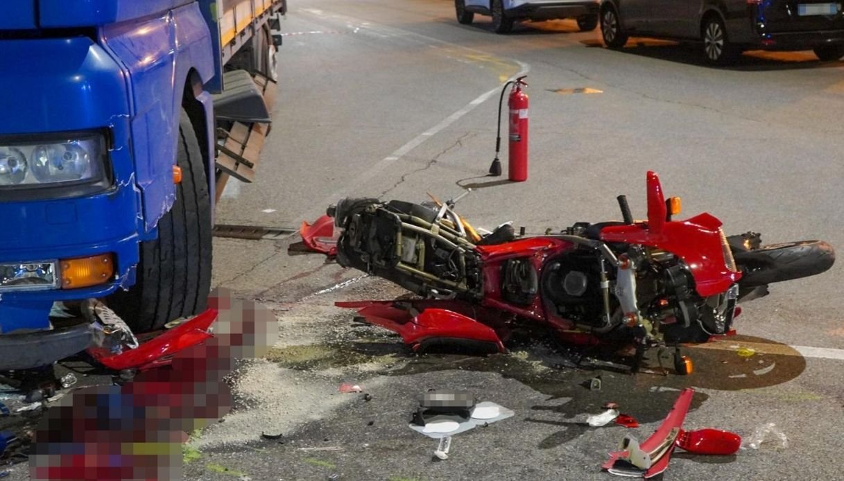 Tommaso Nava, 10 anni, muore in incidente stradale a Bergamo dopo schianto con tir
