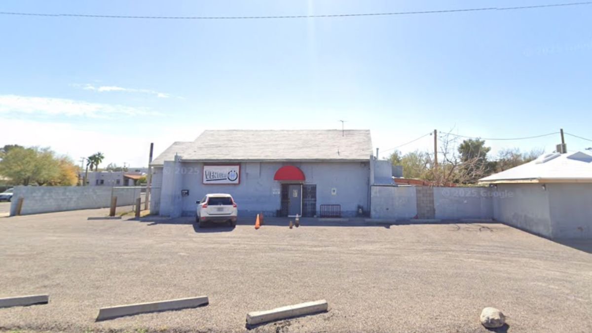 Sparatoria a Tucson: due uomini uccisi fuori da un locale gay, ipotesi di crimine d’odio