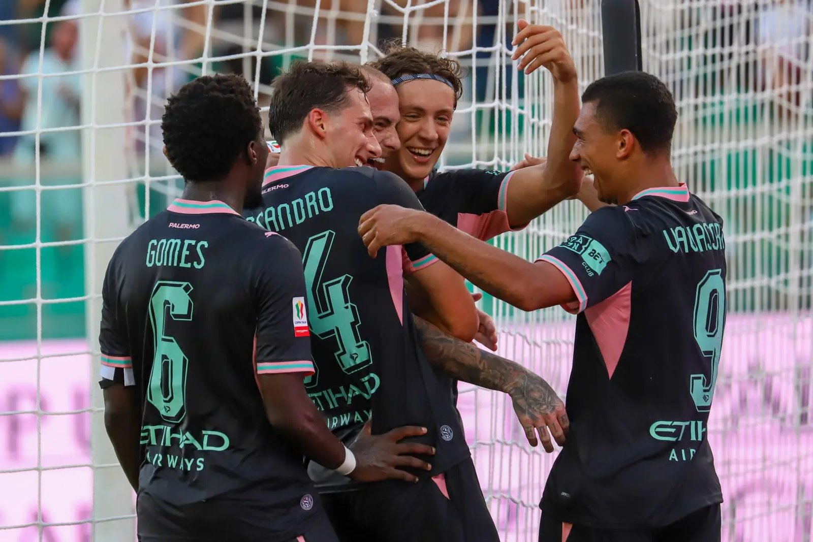 Palermo batte il Mantova 5-2 e si qualifica agli ottavi di Coppa Italia