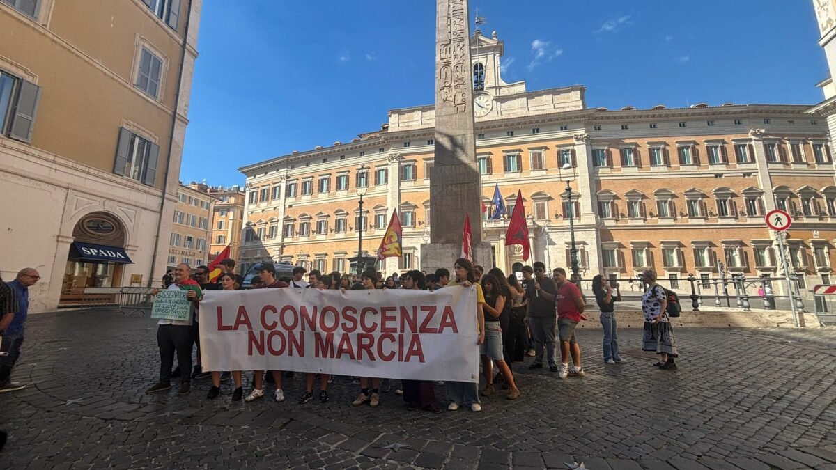 Separare l’istruzione dall’industria bellica: la battaglia per la libertà della conoscenza