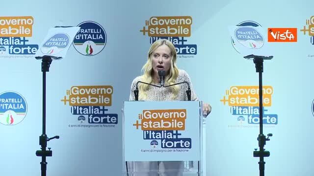 Meloni a Bari: “La stabilità è la prima grande riforma”
