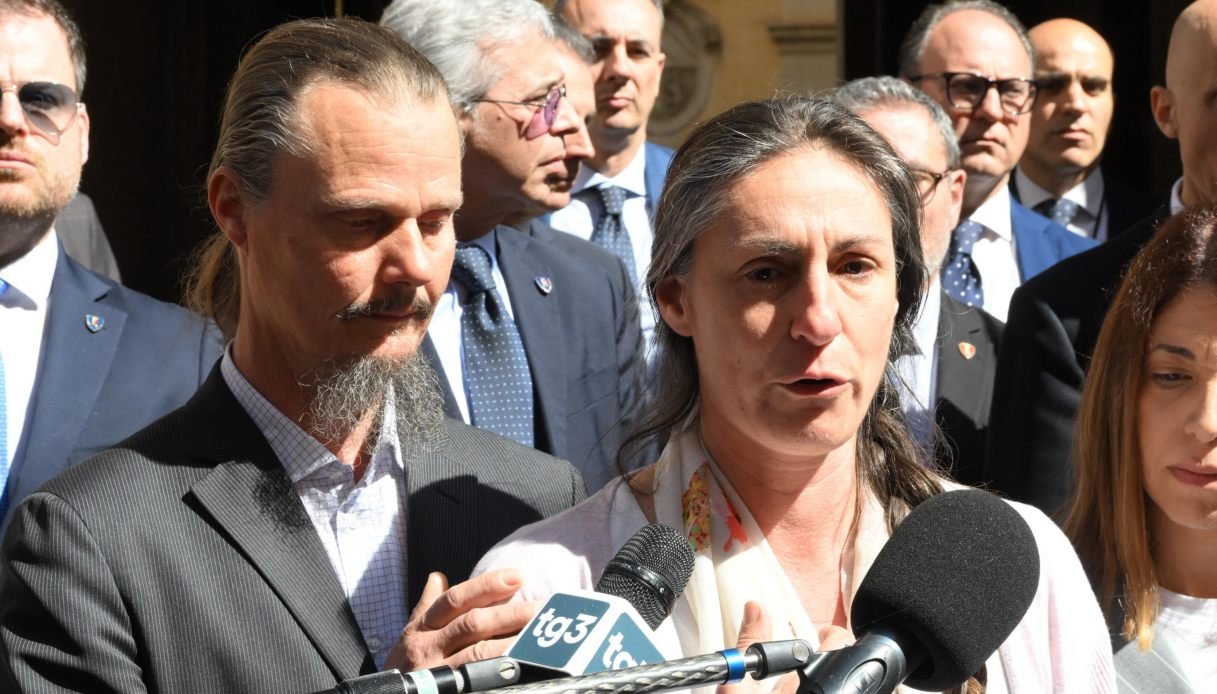 Simone Pillon denuncia ritardi nel rientro dei figli in famiglia