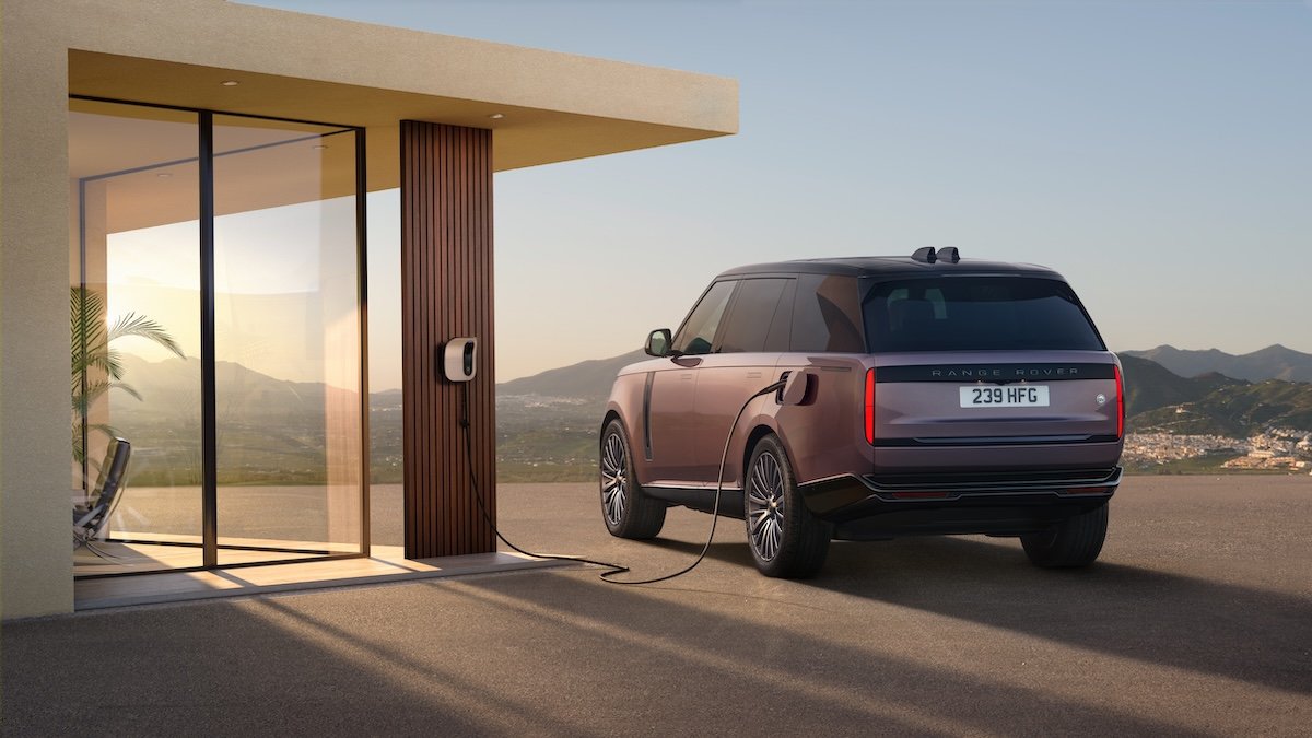 Jaguar Land Rover valuta tagli di 4.000 posti per ridurre costi e migliorare redditività