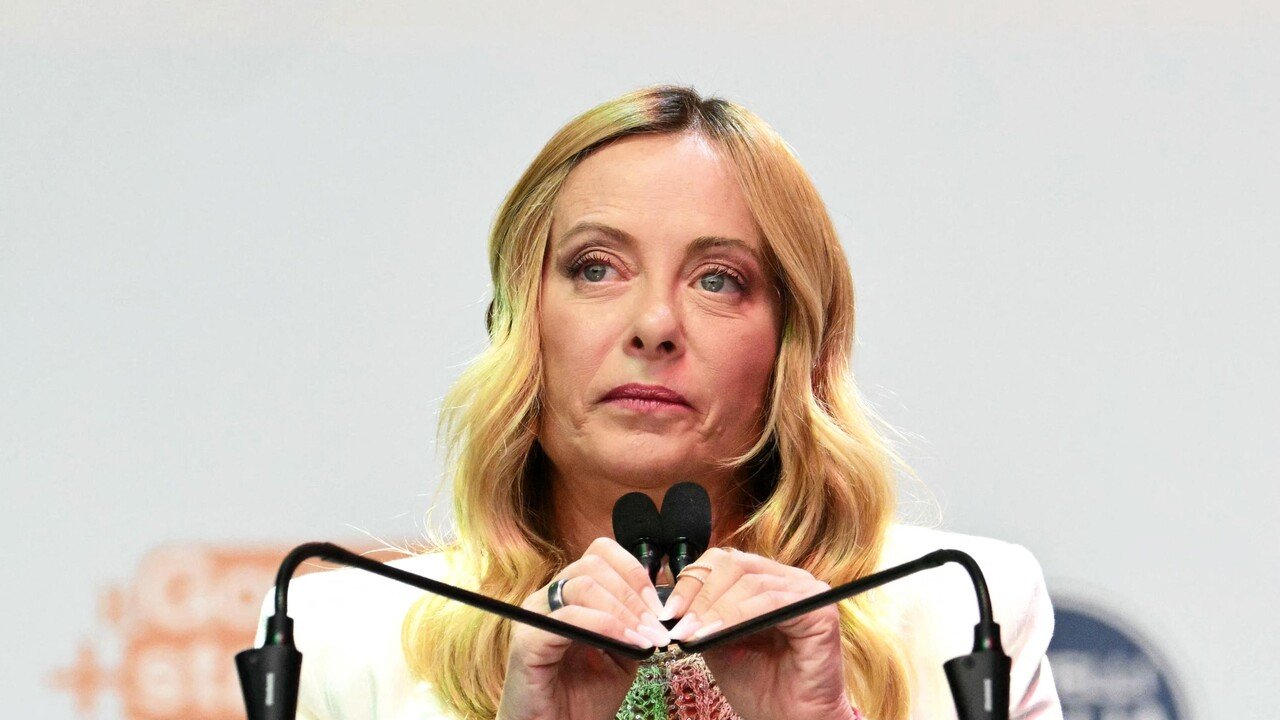 Meloni: “Lo spazio Schengen va protetto solo se si difendono i confini UE”