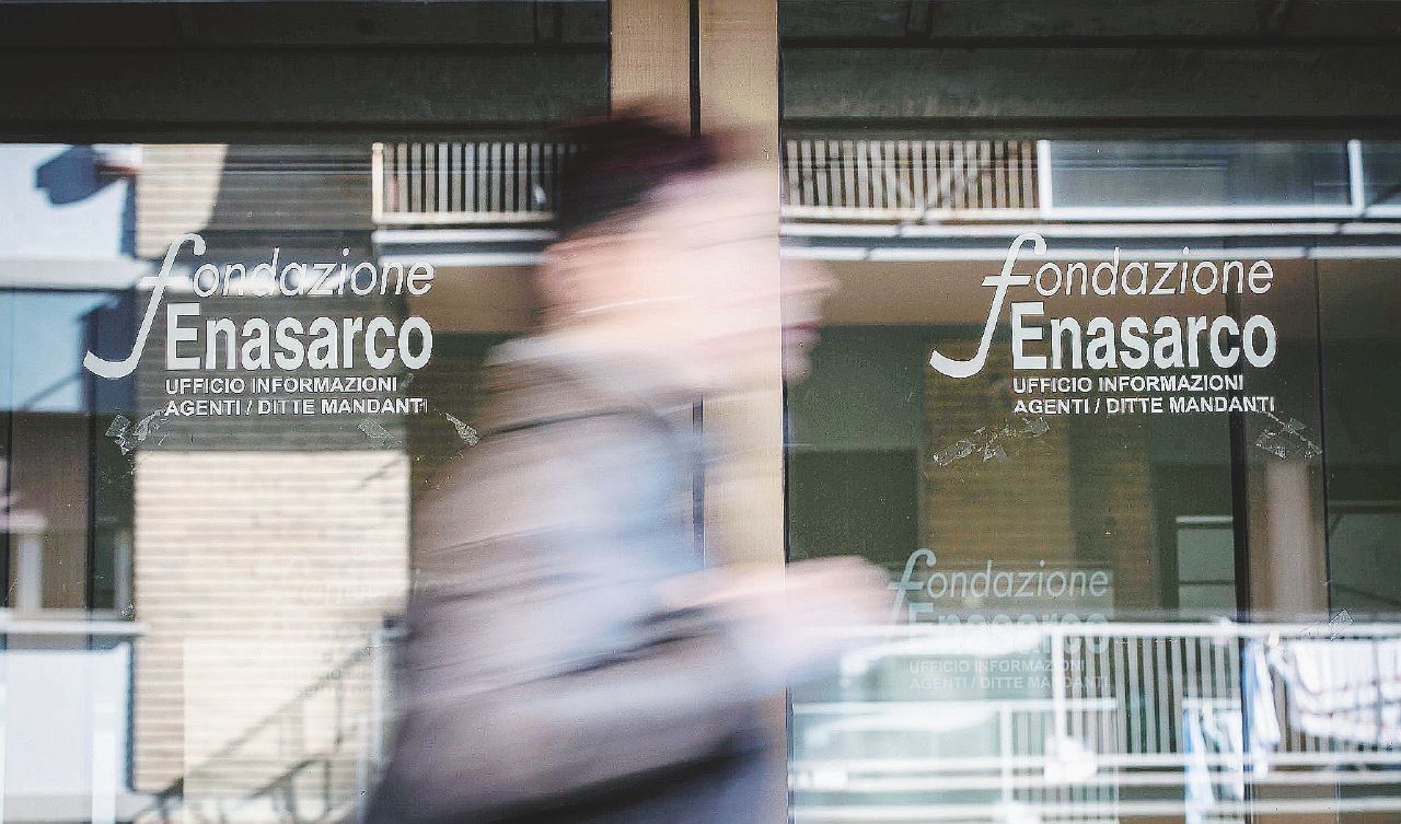 L’esercito dei 700mila ex agenti di commercio “silenti” che sostiene Enasarco ma non riceve la pensione