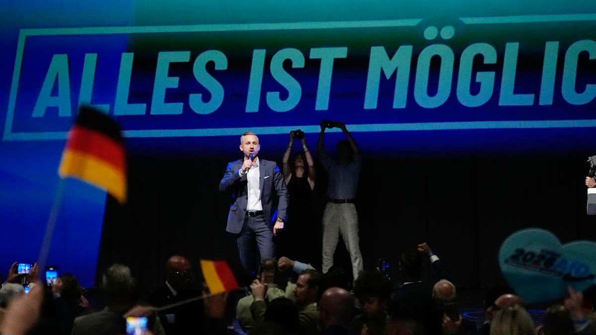 L’AfD e la normalizzazione del neonazismo: la cuoca cinese di mia zia spiega