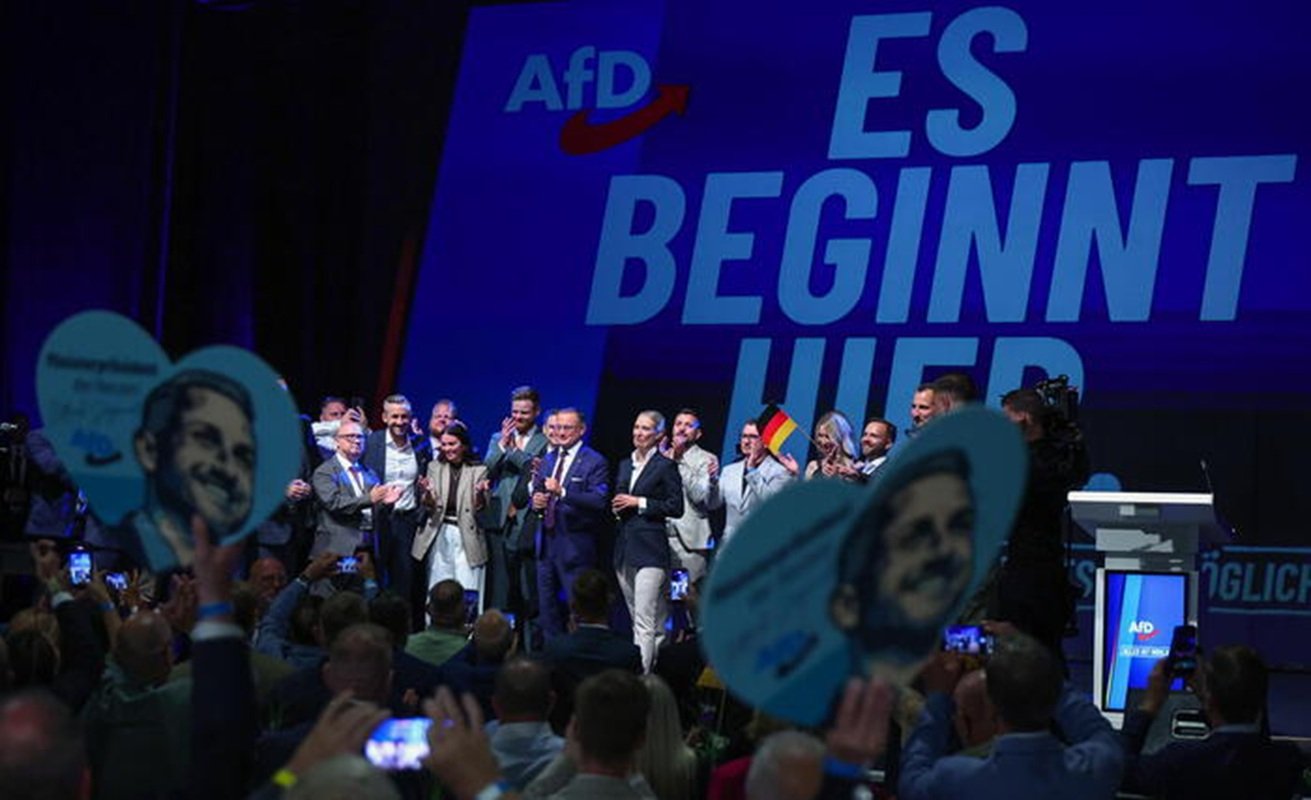 L’Afd propone espulsione di 2 milioni di migranti: «Come? Poi vedremo»