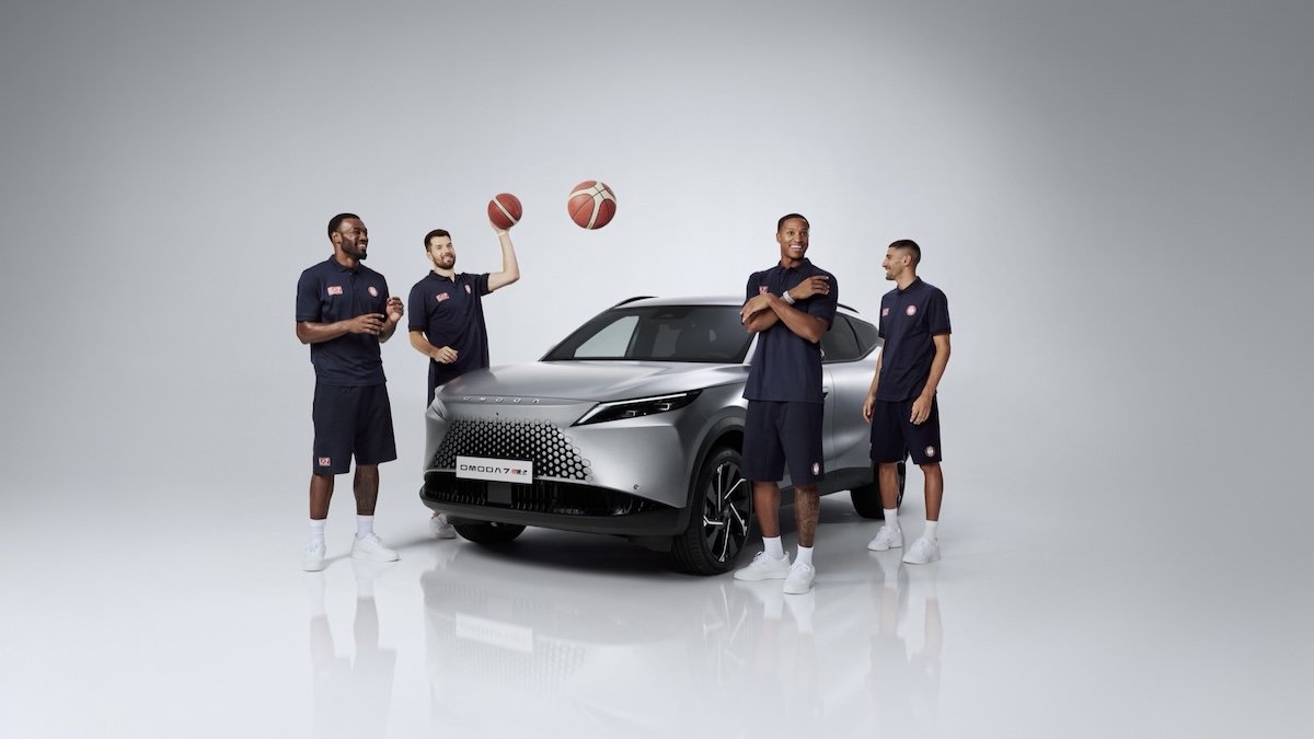 OMODA & JAECOO si allea con Olimpia Milano e Mocauto per promuovere tecnologia ibrida
