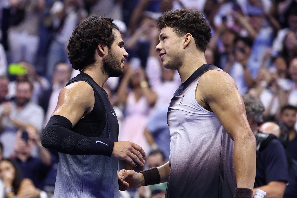 Alcaraz sconfitto in una maratona epica agli Us Open
