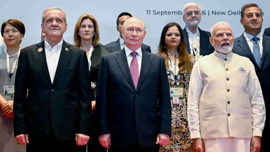 Zelensky propone incontro con Putin al G20, Mosca frena e invita a Mosca