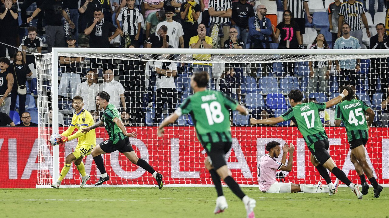 Juventus ko a Reggio Emilia, Napoli riparte con Lobotka