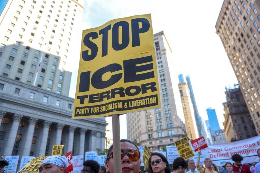 L’Ice si avvicina alle urne: tensione e violenza crescono