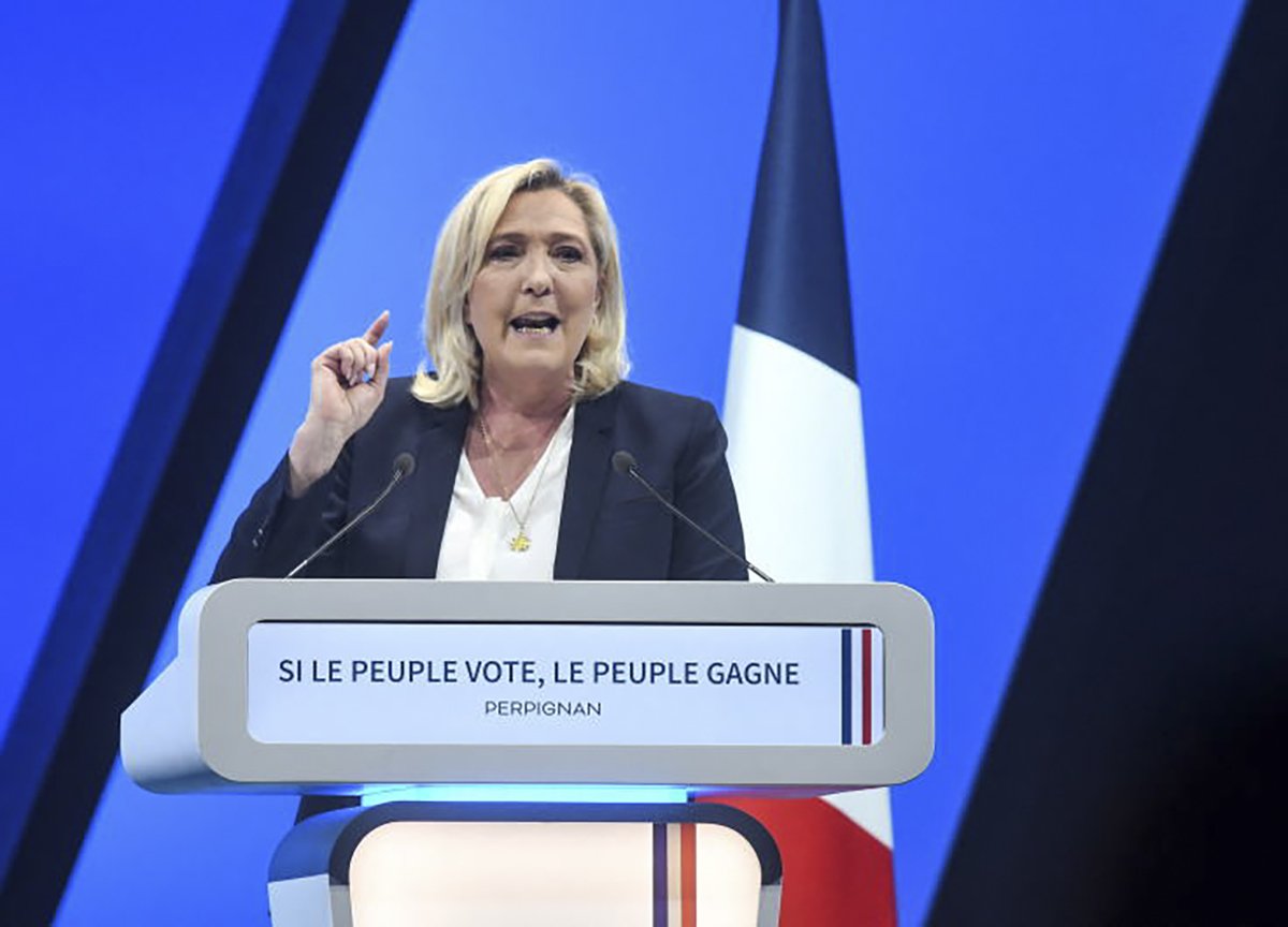 Marine Le Pen torna candidabile per le presidenziali. Il piano per prendersi l’Eliseo