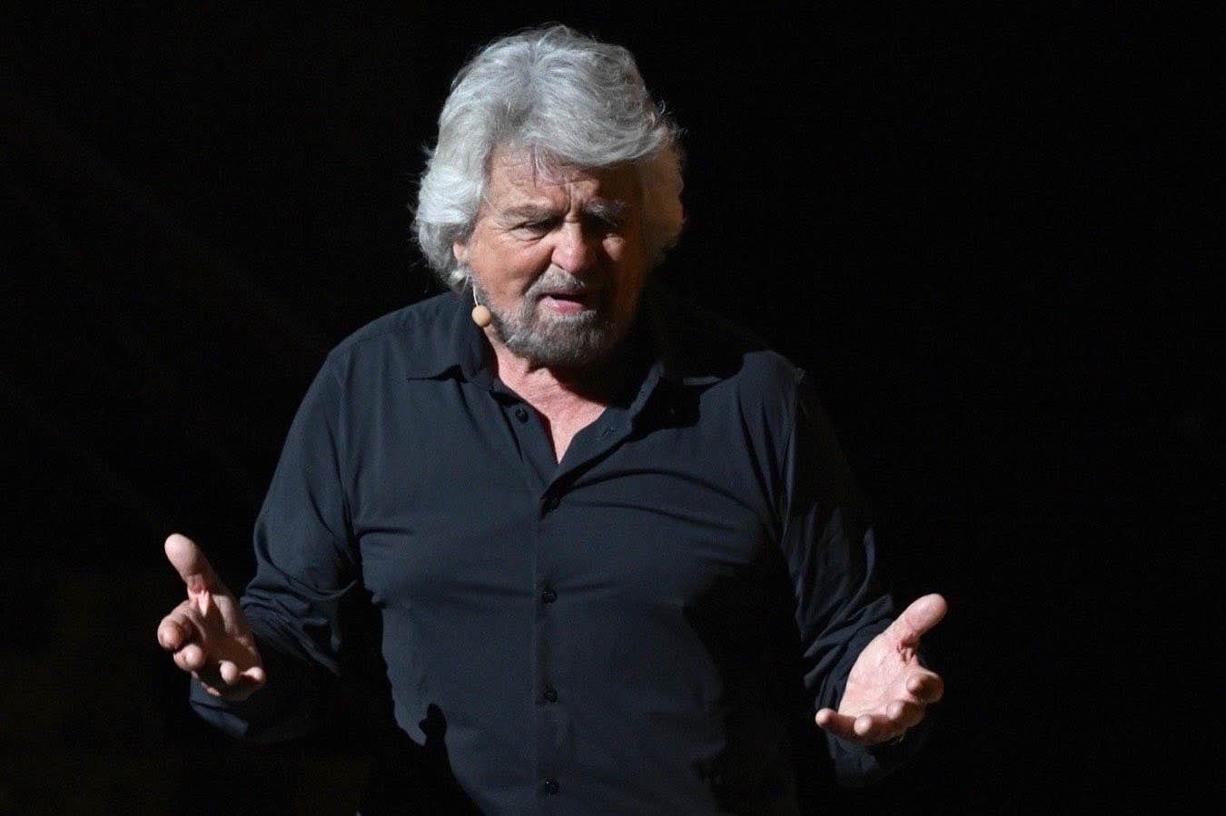 Beppe Grillo annuncia un nuovo partito a sinistra del M5S