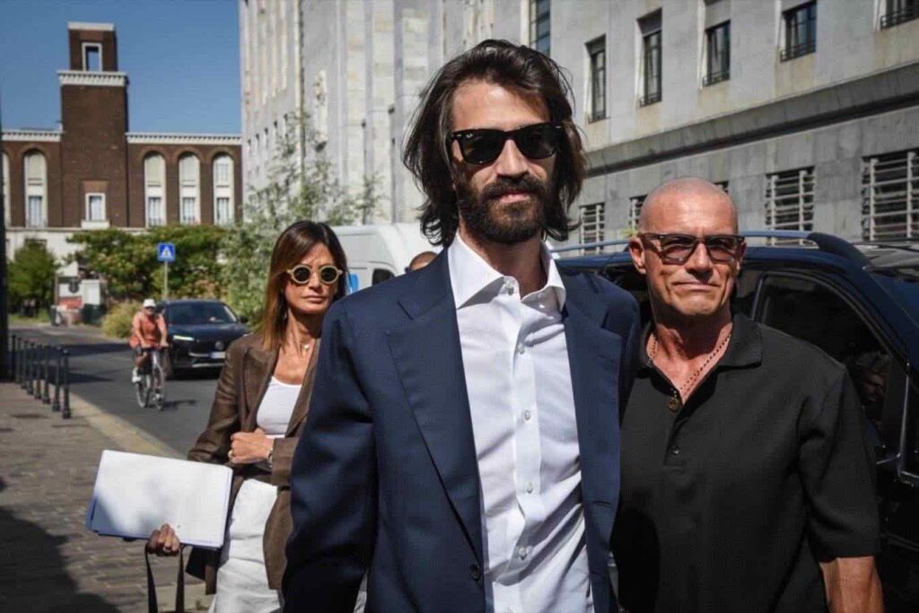 Del Vecchio Jr. e i debiti: il Fatto Quotidiano fa i conti, lui replica con accuse di propaganda