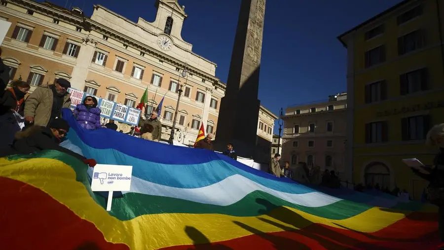 Difesa civile nonviolenta, superate le 50mila firme: un modello alternativo per la sicurezza