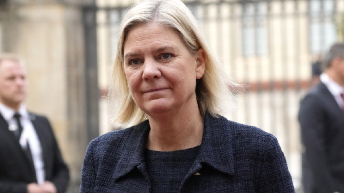 Svezia, politiche restrittive sui migranti anche per i socialdemocratici: il rigore per salvare il welfare